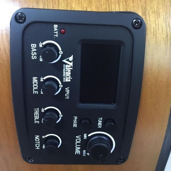 VALENCIA VC304CE ELEKTRO KLASİK GİTAR, CUTAWAY, 4/4, NATUREL