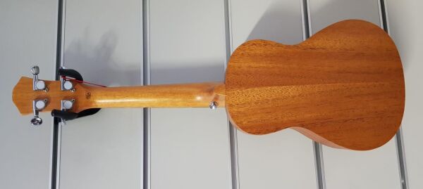CREMONIA AU07L-23 UKULELE 23'' CONCERT