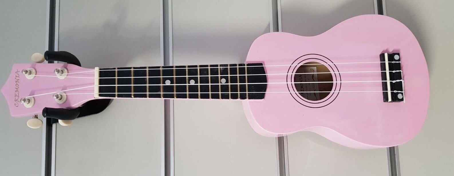 CREMONIA AU01L-21PK UKULELE 21'' PEMBE