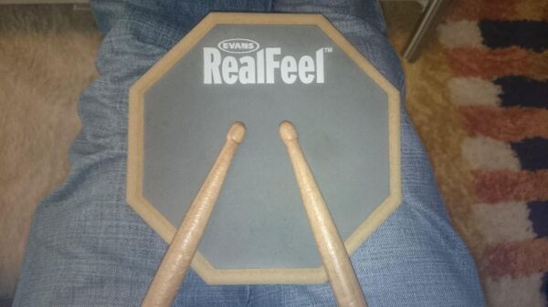 EVANS RF6GM 6'' REAL FEEL, TEK TARAFLI, ÇALIŞMA PEDİ