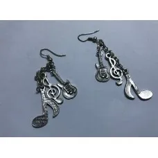 Sol Anahtarlı Gitar ve Notalı Gümüş Renk Küpe